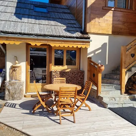 Estatico 1 - T2 Duplex Sleeps 4 Apartment