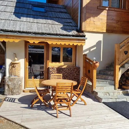 Estatico 1 - T2 Duplex Sleeps 4